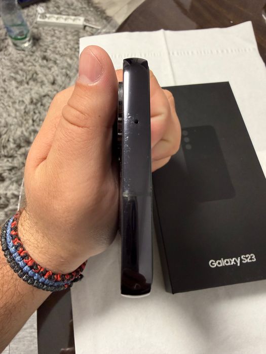 Vând Samsung Galaxy S 23 de 235 GB