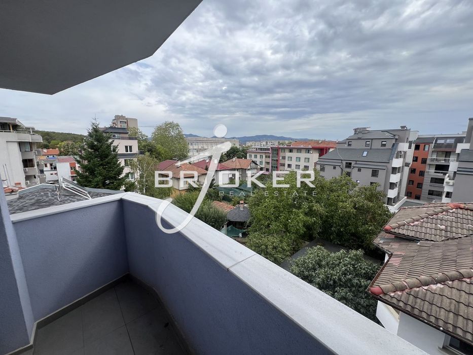 Продава се Четиристаен апартамент в Кърджали, Център - 92 кв.м за 1220 €/кв.м - Снимка #11