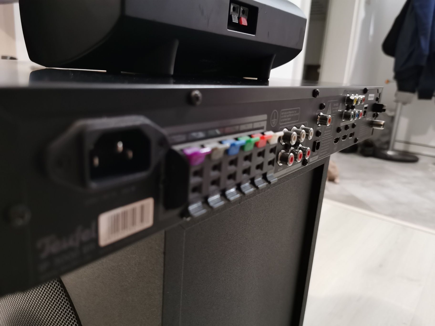 Sistem premium Home Cinema 5.1 Teufel IP 3000 BR
