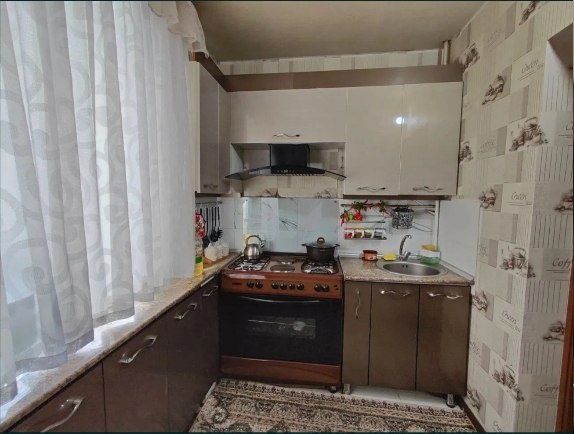 Chilonzor Mirzo-Ulugbek metro 5 daqiqa yulda kvartira bor