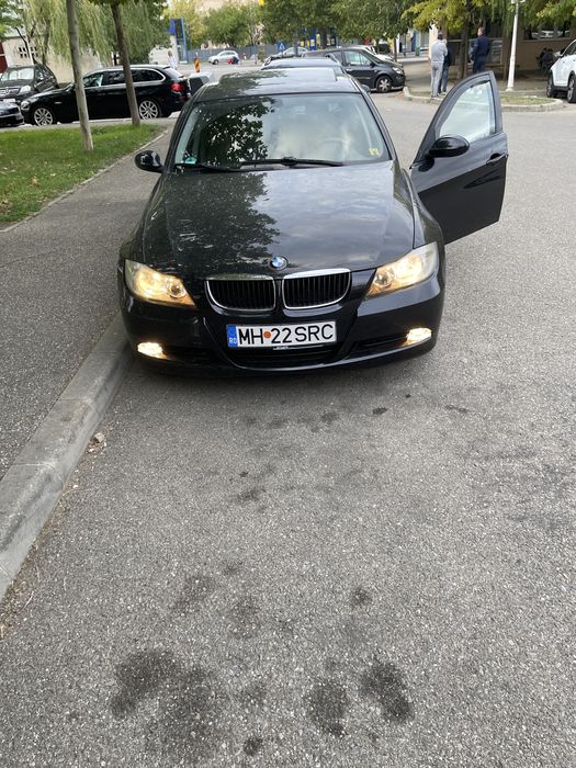 BMW e90 320i 150cp