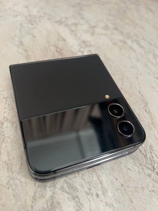 Samsung Z filip 4. 8/256
