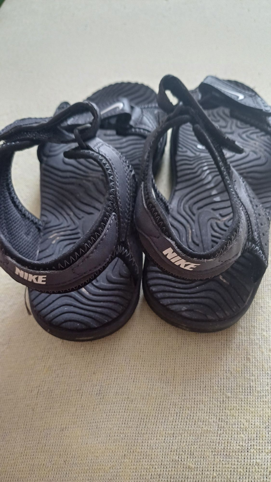 Сандали NIKE за момче 33.5 номер