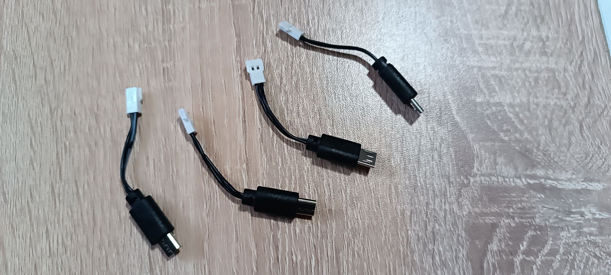 Батерии,зарядно,предпазители и перки за дрон E88/E99+дрон E88 за части