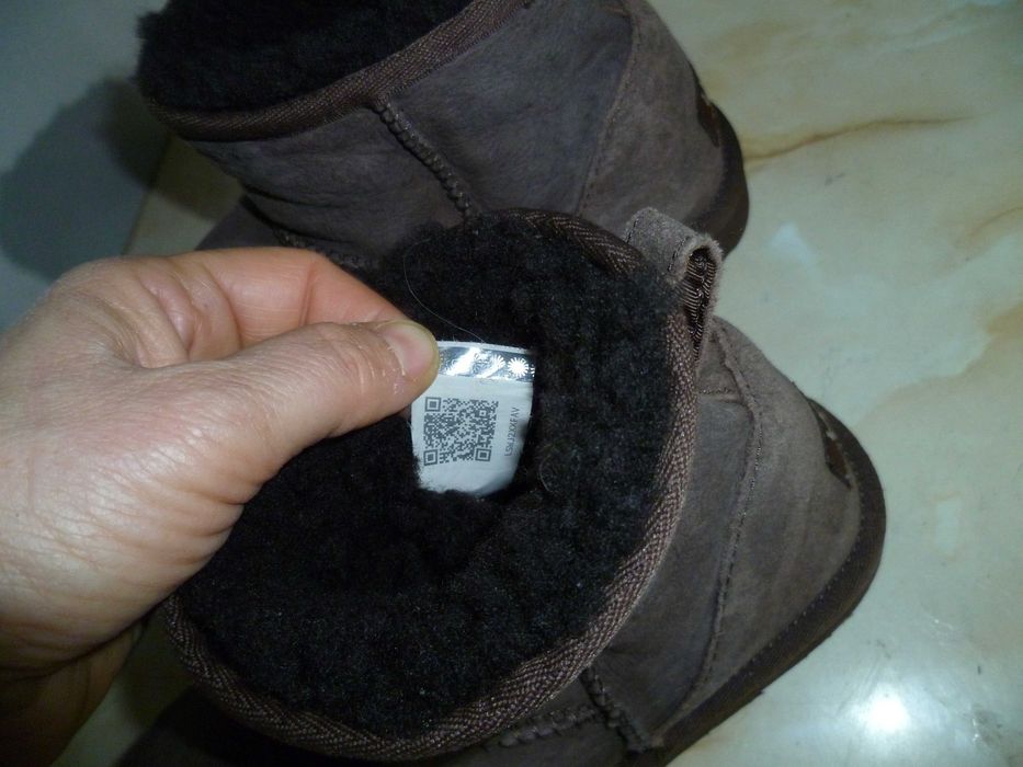 UGG оригинални ботуши №40