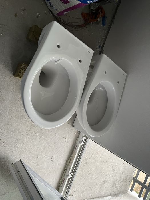 wc suspendat roca noi