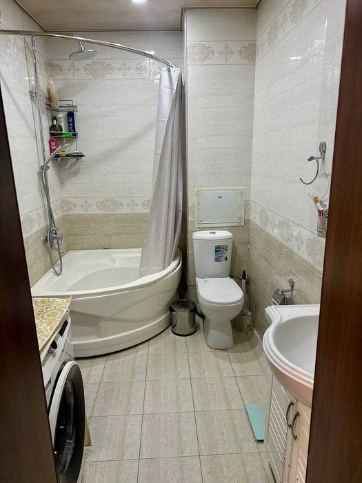 2х комнатная квартира на 7 этаже 61кв/м, в Самарканде