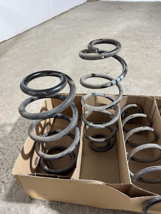 Оригинални пружини за Ауди А4 Б8