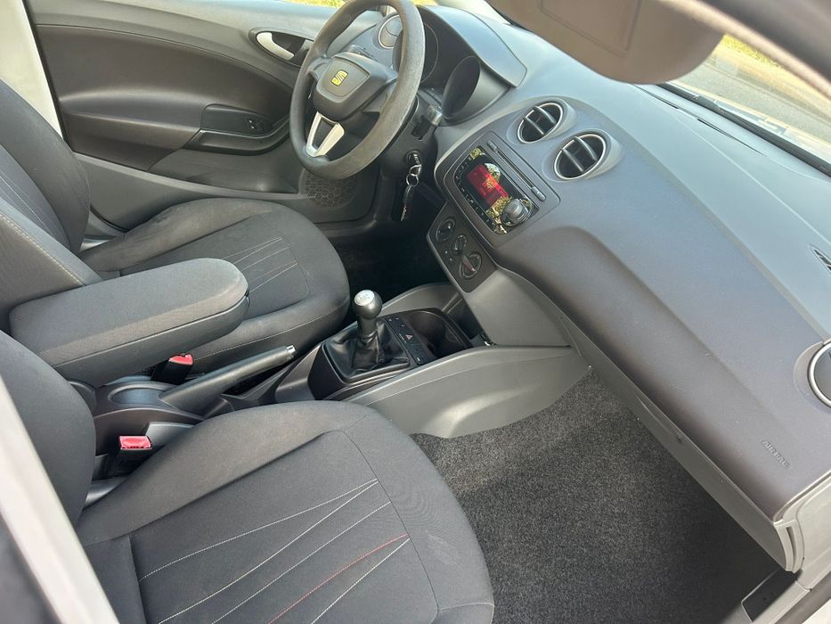 Seat ibiza recent adus  posibilitatea de vânzare în rate prin credit