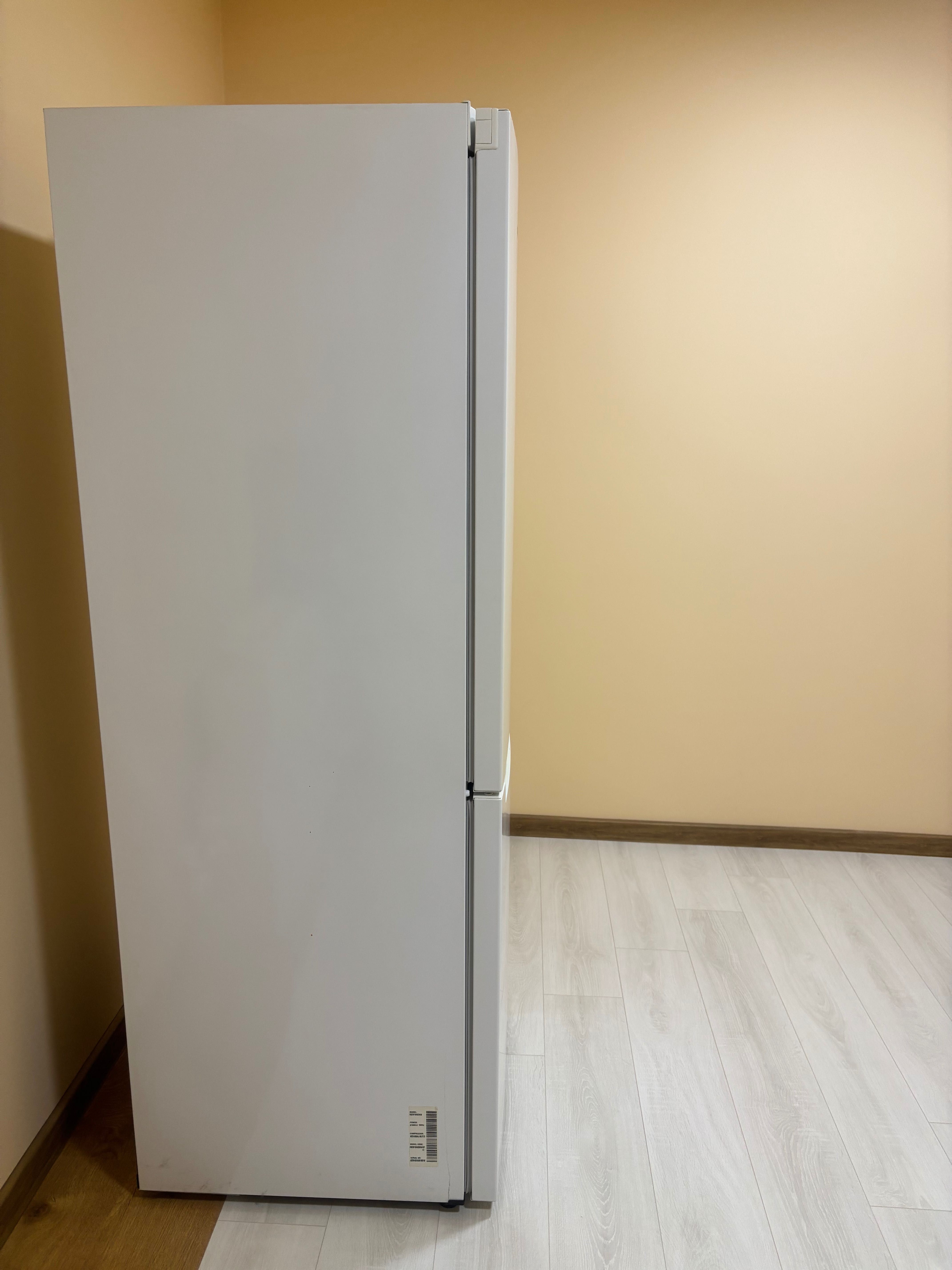 Хладилник Samsung RB29FSRNDWW