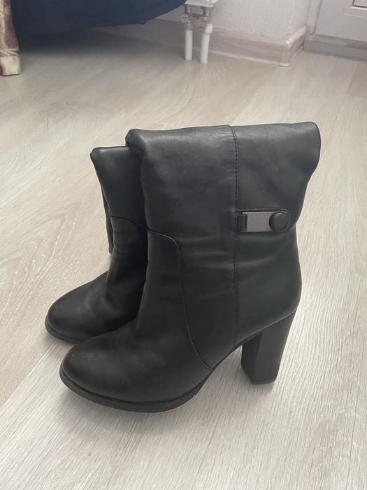 Зимняя обувь на каблуке