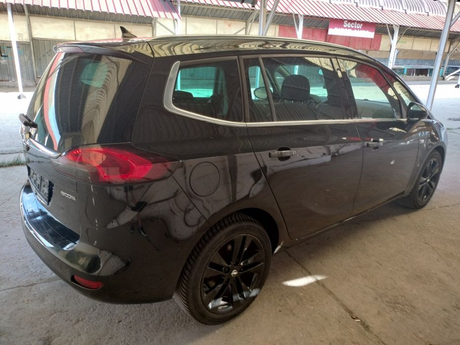 Opel Zafira C an 2014