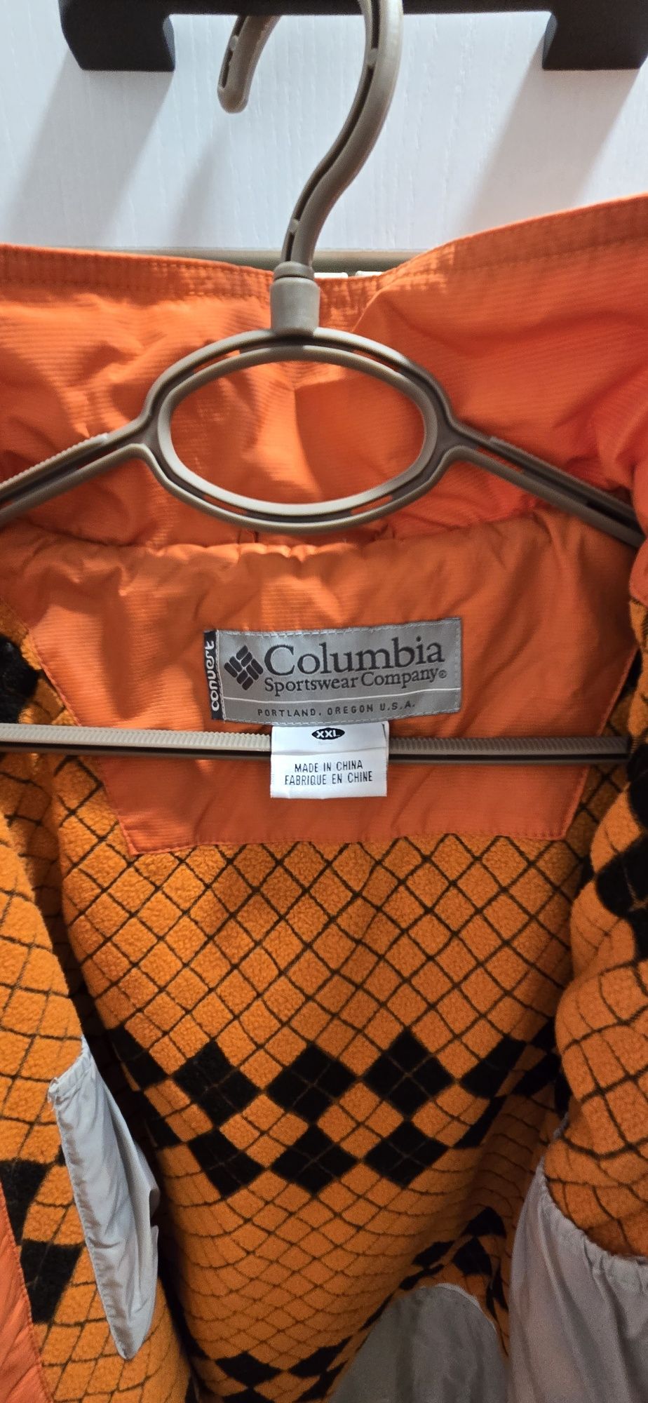 яке Columbia оригинално