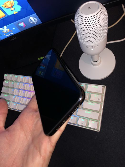 Vand Iphone 11 Pro 64 gb