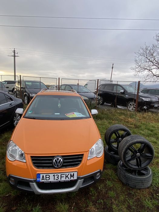 Volkswagen Cross Polo