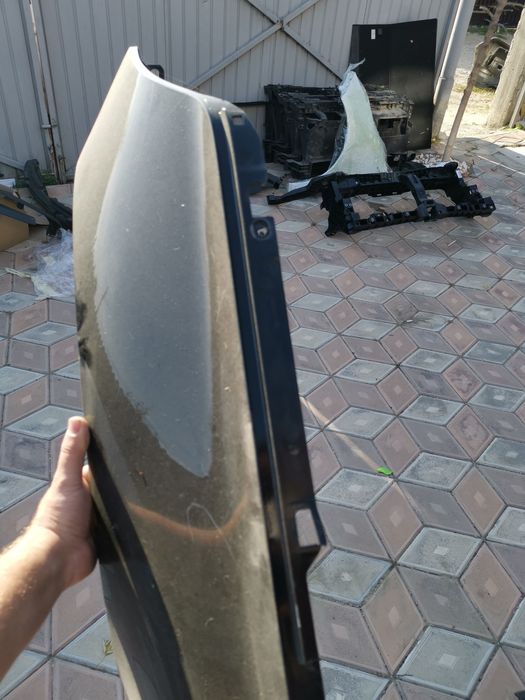 Aripa stânga grila centrala Renault megane 4 rs rs line.