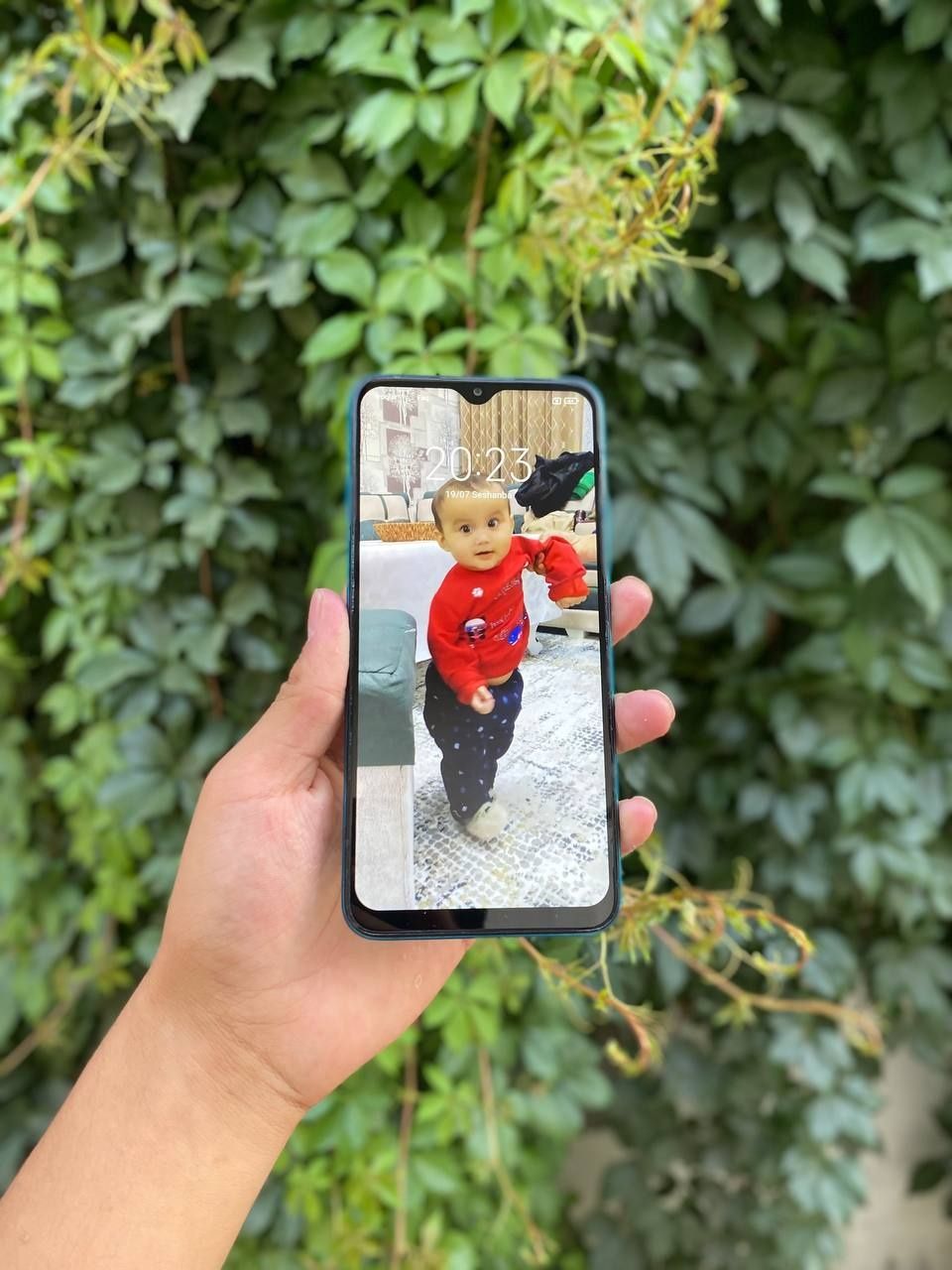 Redmi 9 sotiladi rasmdegi telefon