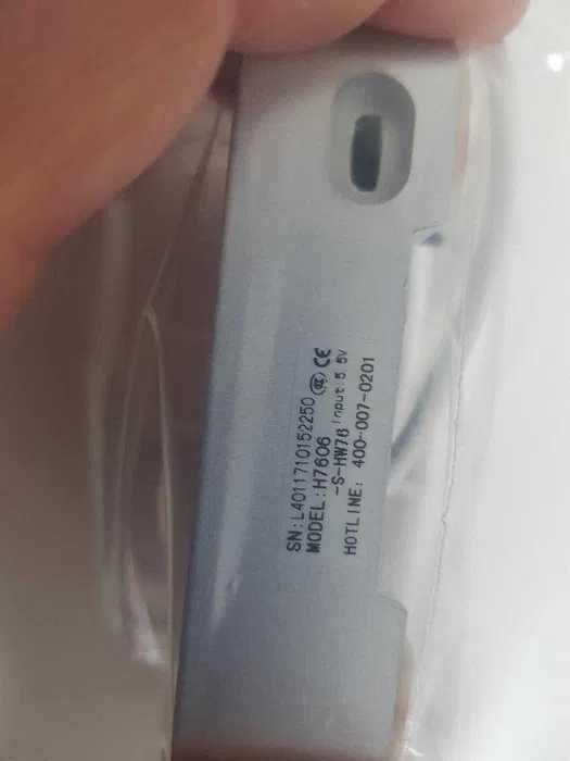 Stand antifurt cu telecomanda Huawei. Incarcator Huawei. Nou ambalat!