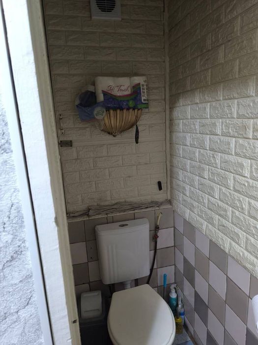 Мирабадский район 
2х комнатная Массив Куйлюк 1