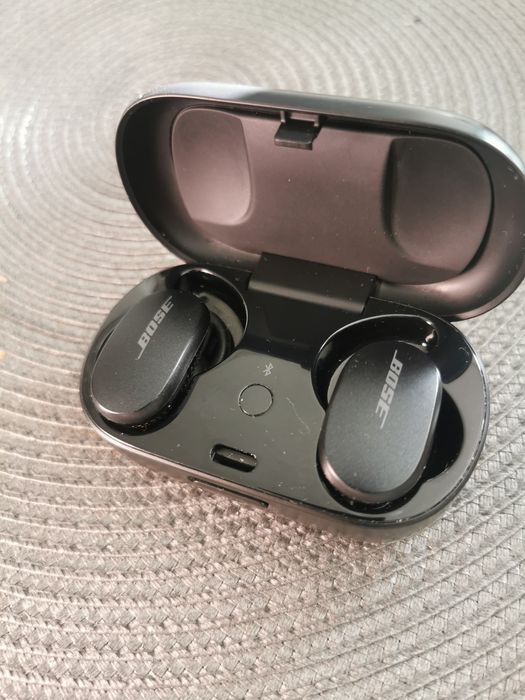 Bose QuetComfort Earbuds
