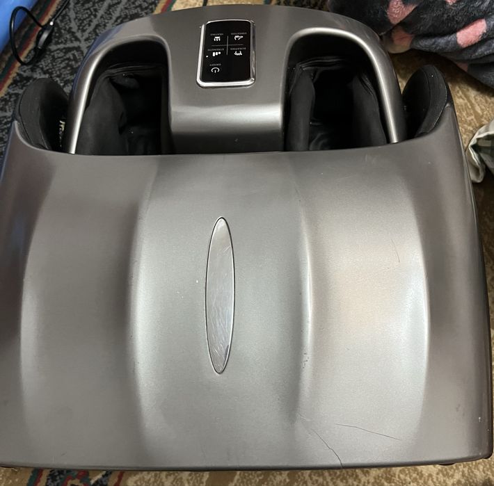 аяққа арналған массаж аппараты.