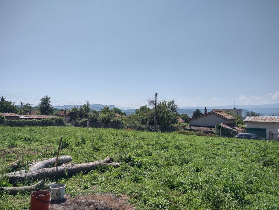 Продавам два Парцела на Крушевска Баир