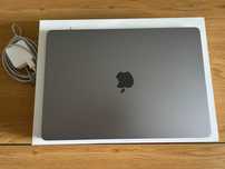 Apple MacBook Air M2 / 15-inch / 8GB RAM / 256 GB SSD