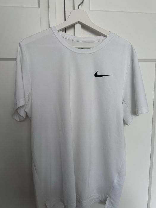 Тениски и долница Nike