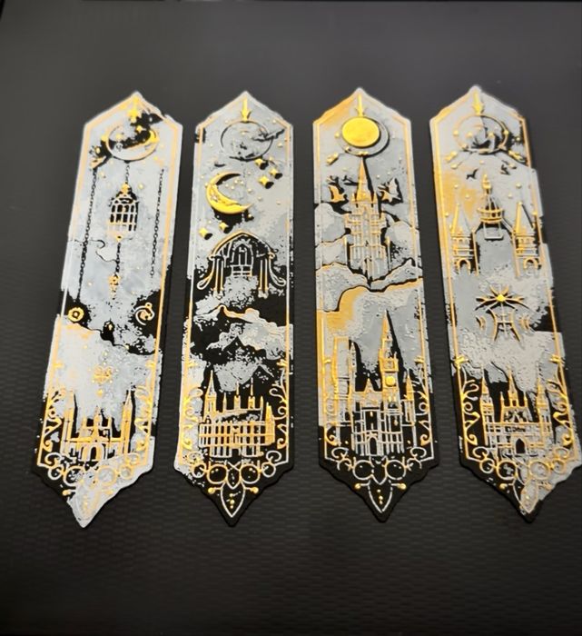 3D книгоразделител – Магически замък под лунна светлина