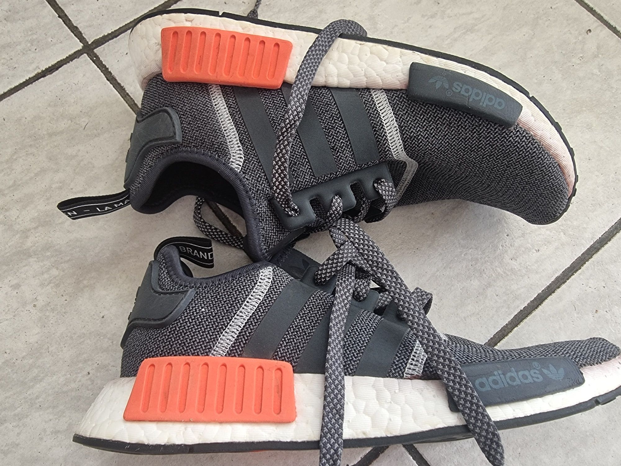 Adidas NMD R1 wol мъжки маратонки номер 40
