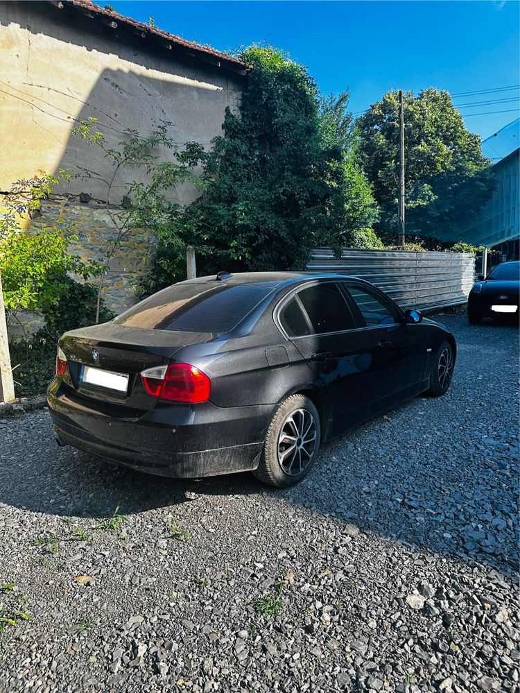 Продавам BMW 318, 2007 година