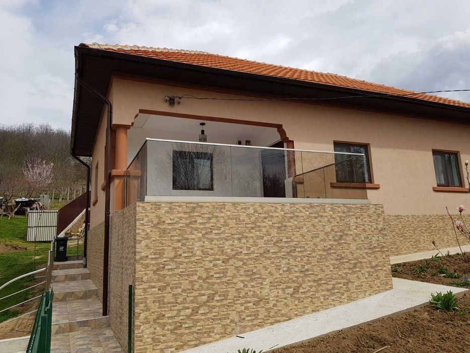 balustrade de sticla cu aluminiu