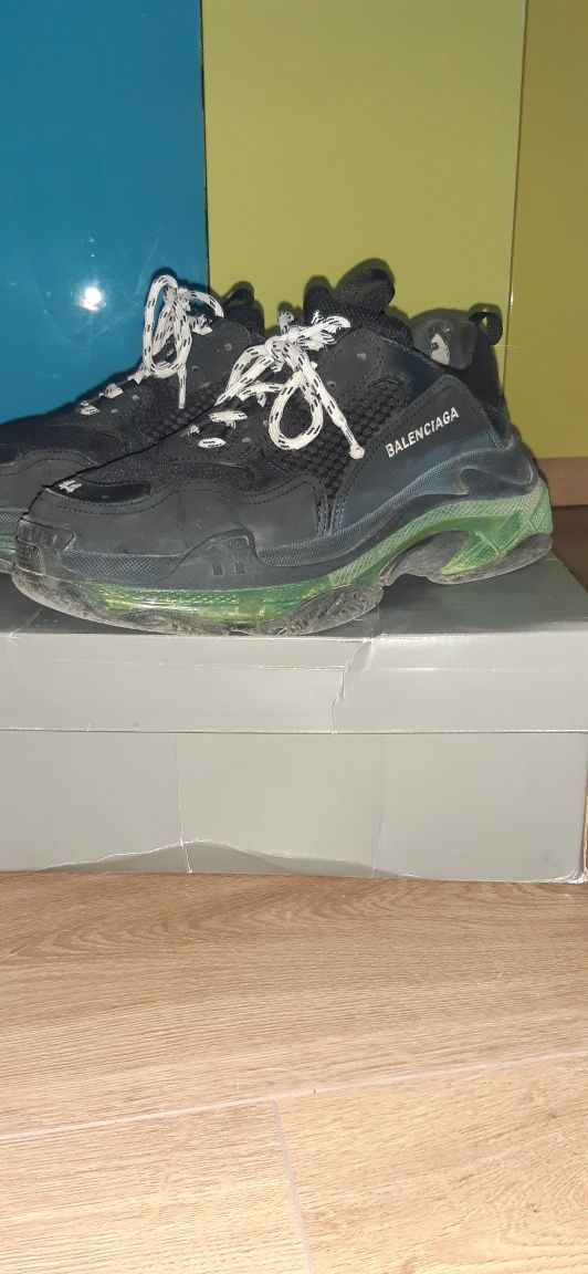 Balenciaga triple s оригинални