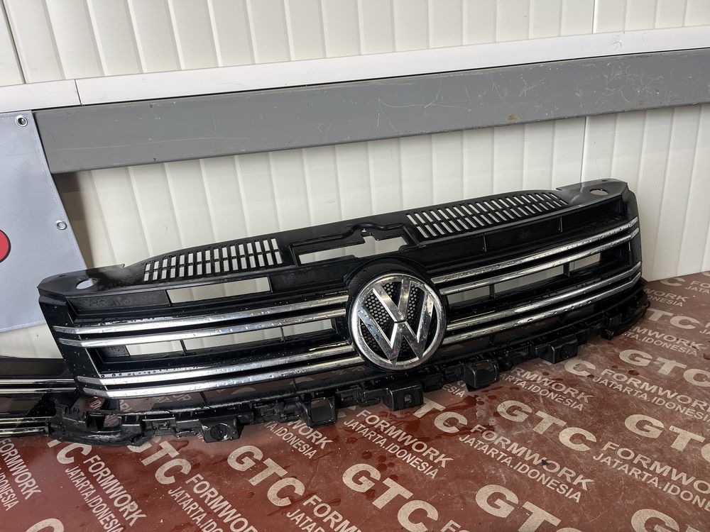 Решетка VW Tiguan 2010 Face