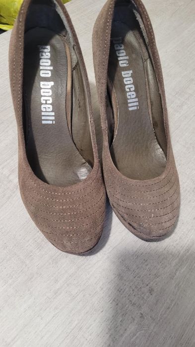 Обувки на ток кафяв велур