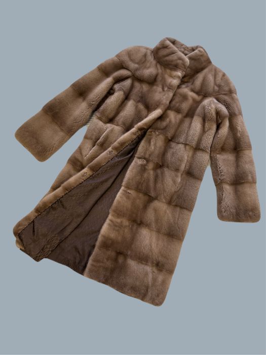 Продам шубу норковую