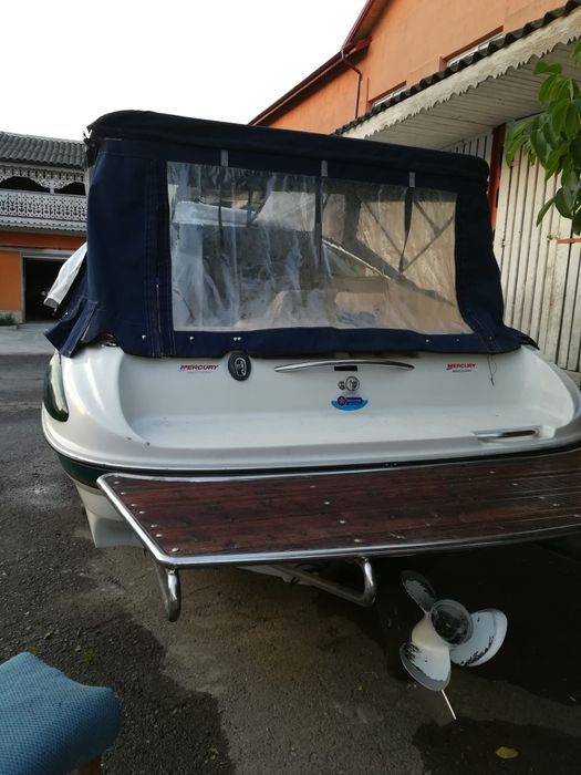 Șalupă Bayliner Capri model 2052 LS