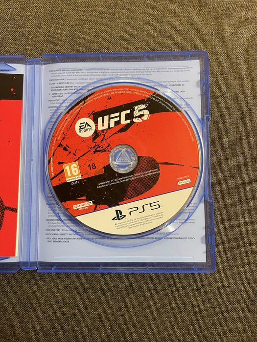 Ufc 5 за ps5 отлично състояние