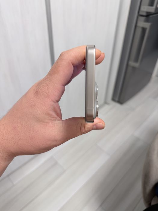 Iphone 15 pro max cu garantie 1 an