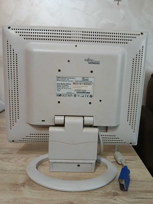 Monitor PC Fujitsu Siemens