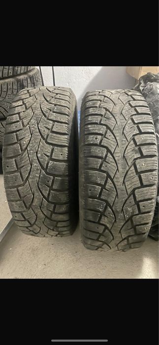 Продам автошины в паре зимние в хорошем состоянии. С шипами