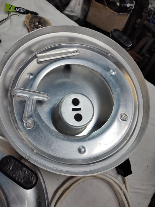 Електрическа тенджера