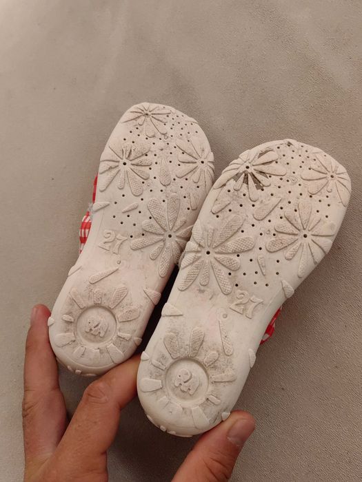 Продавам обувки по 10 лв