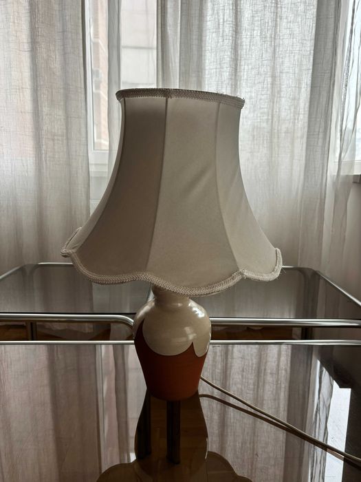 Нощна настолна лампа с керамична поставка