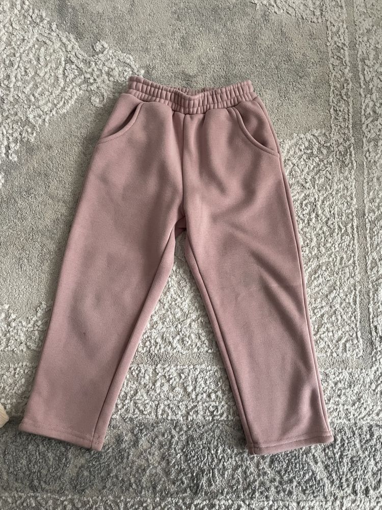 Zara pantaloni 110