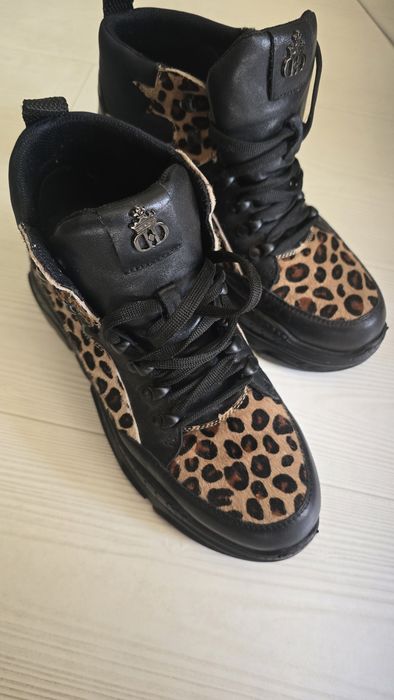 Боти , ботуши на Дарис