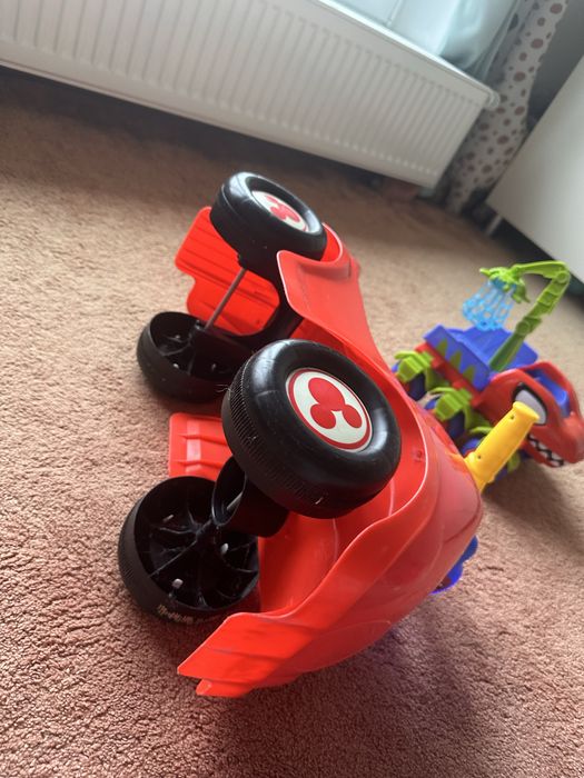 Masinuta ride-on Mickey Mouse in stare foarte buna