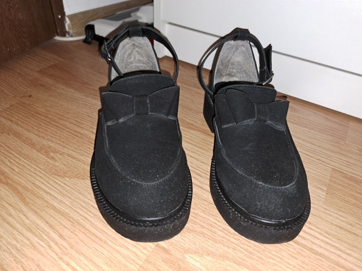 Sandale de femei