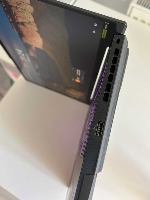 Laptop ASUS TUF F16, Intel Core i7, 16", 16GB, 1TB SSD, NVIDIA GeForce