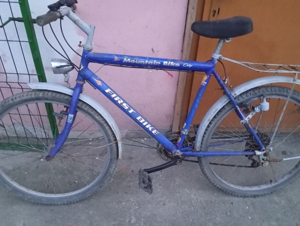 Bicicleta în stare bunã